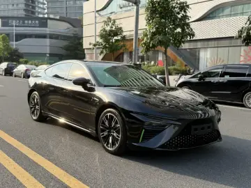 2022 Hozon Nezha S с пробегом 86 000 км