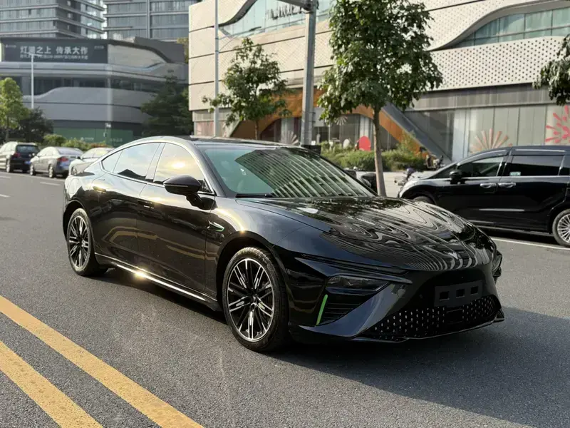 2022 Hozon Nezha S с пробегом 86 000 км