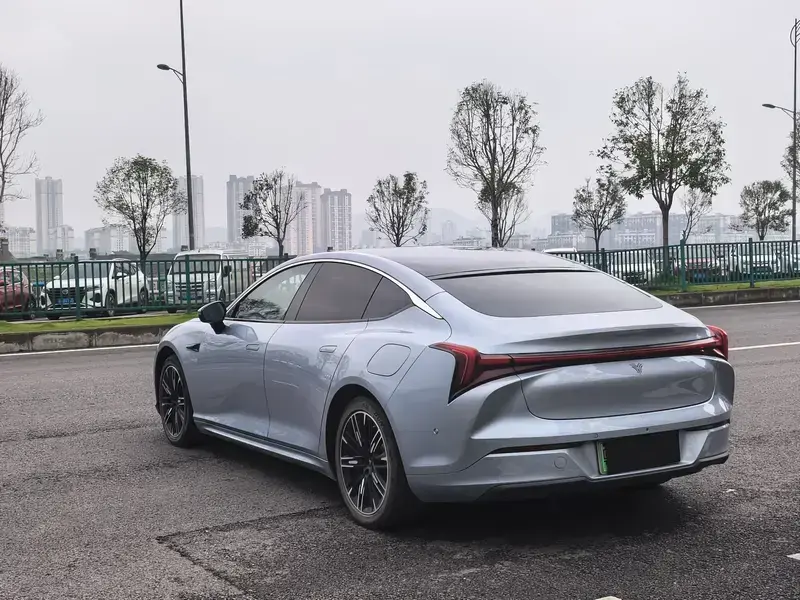 2022 Hozon Nezha S с пробегом 52 200 км