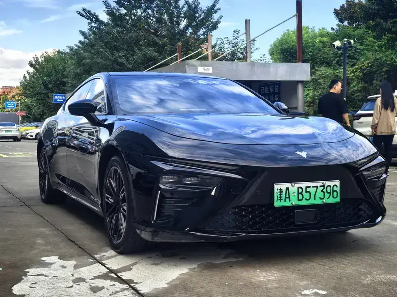 2024 Hozon Nezha S с пробегом 40 000 км