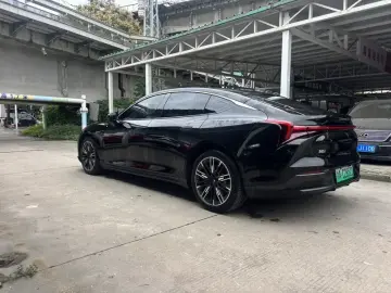 2023 Hozon Nezha S с пробегом 58 000 км