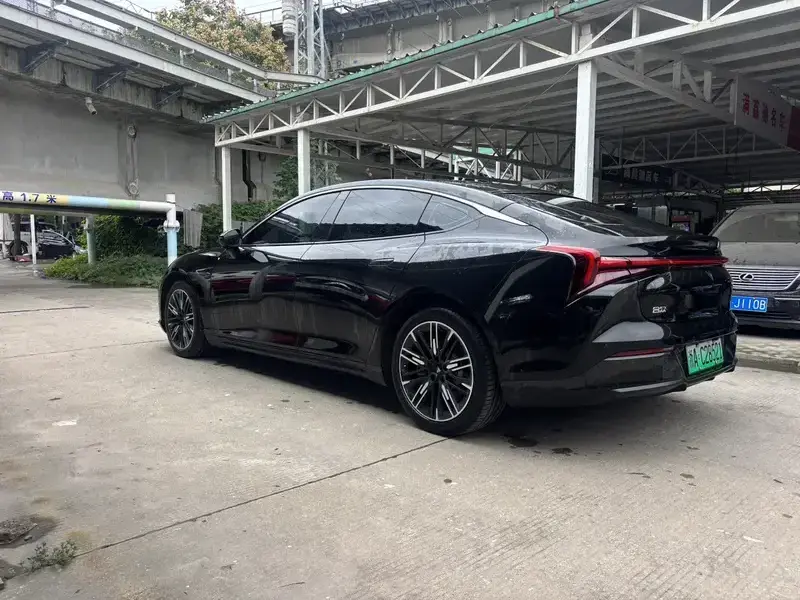 2023 Hozon Nezha S с пробегом 58 000 км