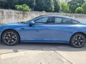 2023 Hozon Nezha S с пробегом 25 500 км