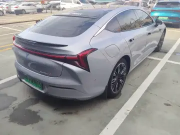 2022 Hozon Nezha S с пробегом 19 000 км