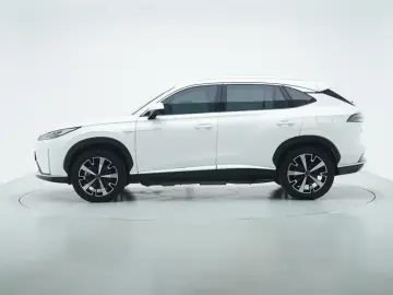 2024 Roewe D5X DMH с пробегом 27 100 км