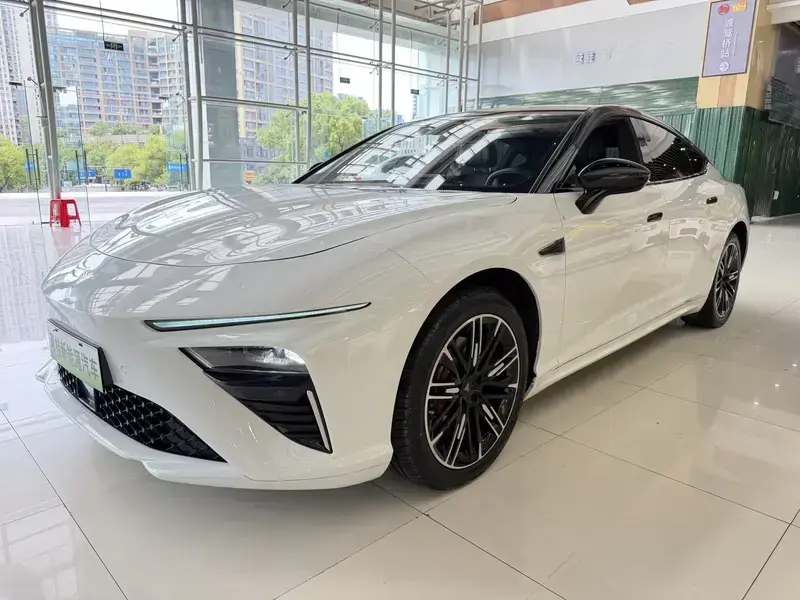 2024 Hozon Nezha S с пробегом 56 000 км