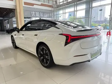 2024 Hozon Nezha S с пробегом 56 000 км
