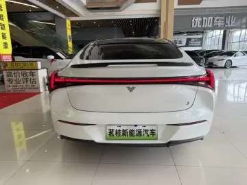 2024 Hozon Nezha S с пробегом 56 000 км