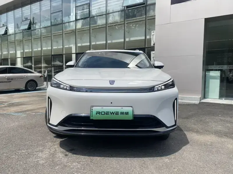2024 Roewe D5X DMH с пробегом 34 000 км