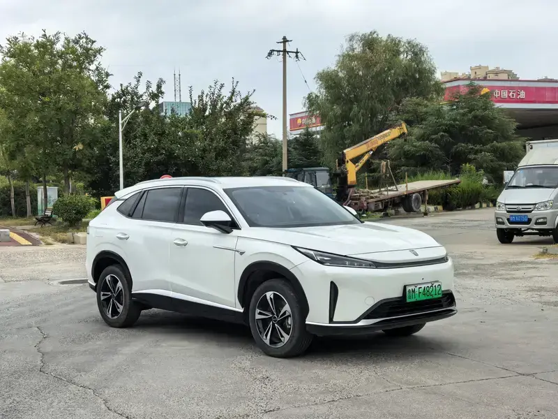 2024 Roewe D5X DMH с пробегом 22 000 км