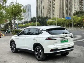 2024 Roewe D5X DMH с пробегом 22 000 км