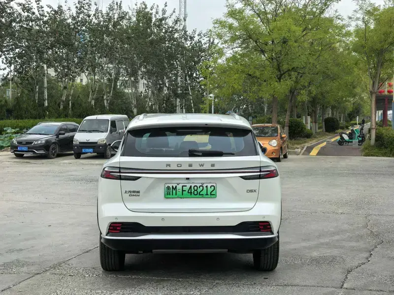 2024 Roewe D5X DMH с пробегом 22 000 км
