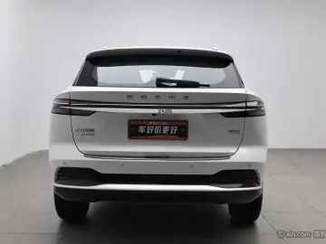 2024 Roewe D5X DMH с пробегом 34 800 км