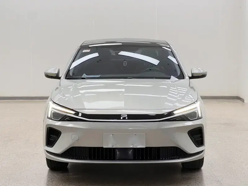 2021 Roewe Feifan ER6 с пробегом 100 800 км