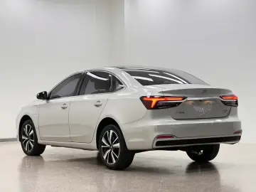 2021 Roewe Feifan ER6 с пробегом 100 800 км
