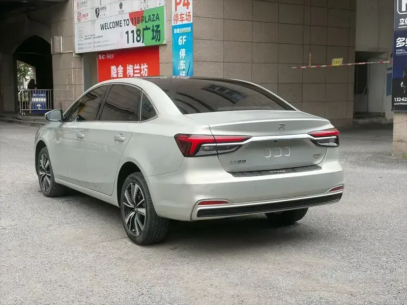 2021 Roewe Feifan ER6 с пробегом 39 000 км