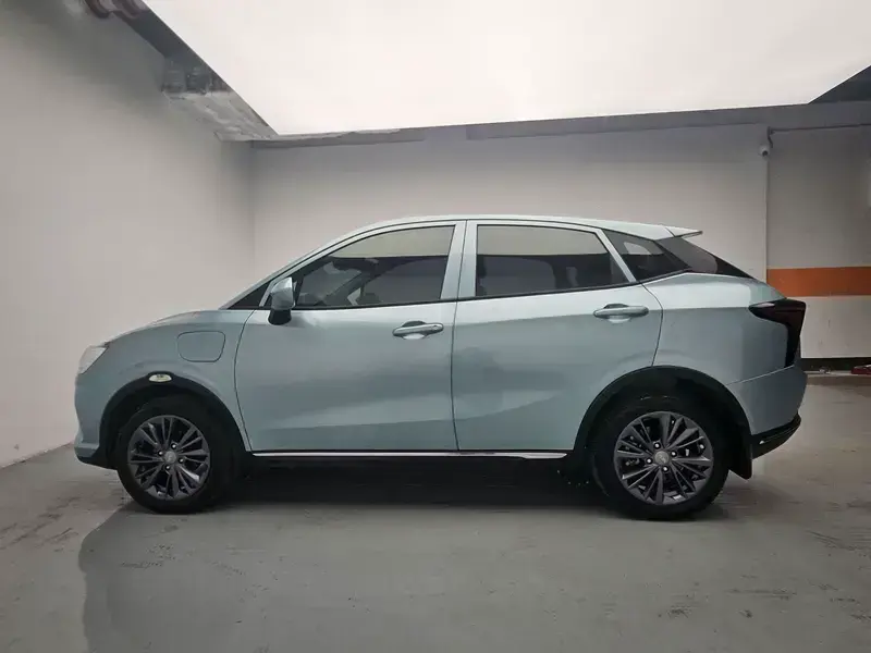 2022 Hozon Nezha V с пробегом 35 200 км
