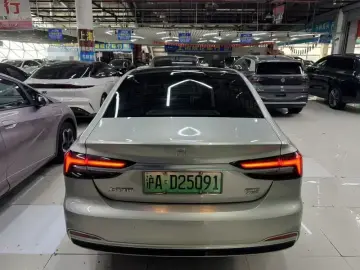 2021 Roewe Feifan ER6 с пробегом 79 000 км