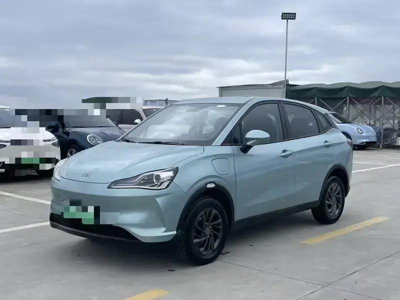 2022 Hozon Nezha V с пробегом 55 000 км