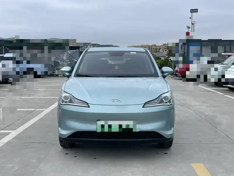 2022 Hozon Nezha V с пробегом 55 000 км