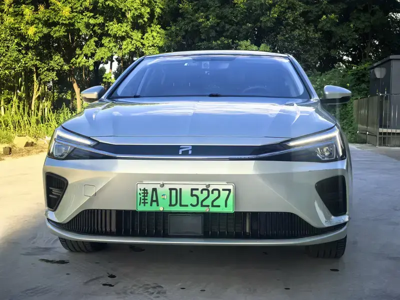 2020 Roewe Feifan ER6 с пробегом 43 000 км