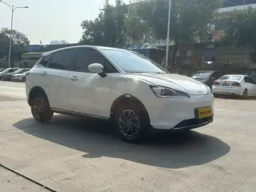 2022 Hozon Nezha V с пробегом 48 000 км