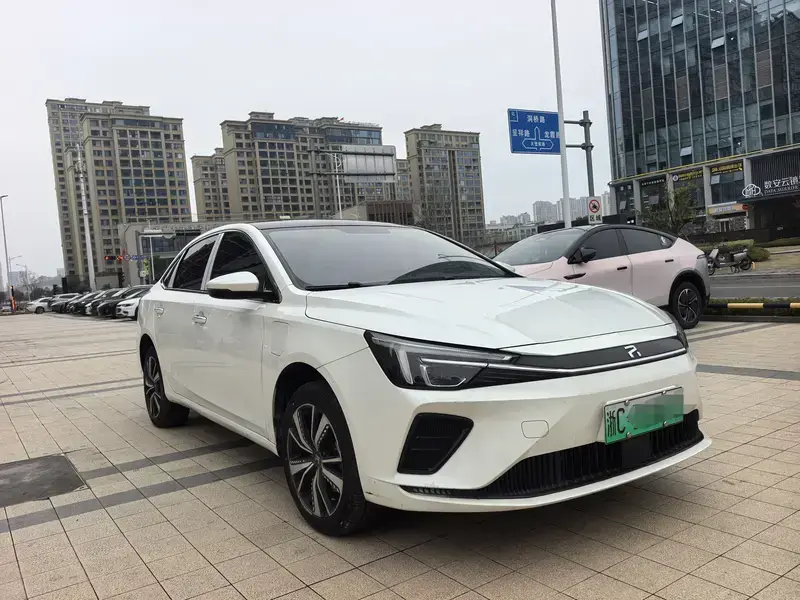 2021 Roewe Feifan ER6 с пробегом 140 000 км