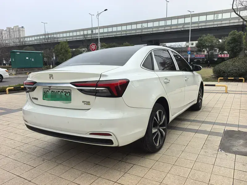 2021 Roewe Feifan ER6 с пробегом 140 000 км