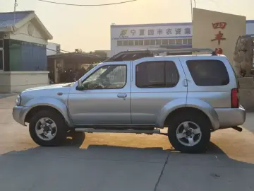 2013 Nissan Paladin с пробегом 120 000 км