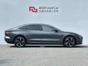 2023 Roewe Rising Auto F7 с пробегом 21 000 км