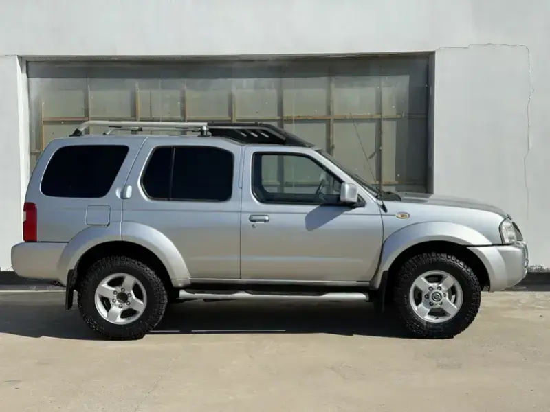 2013 Nissan Paladin с пробегом 180 000 км