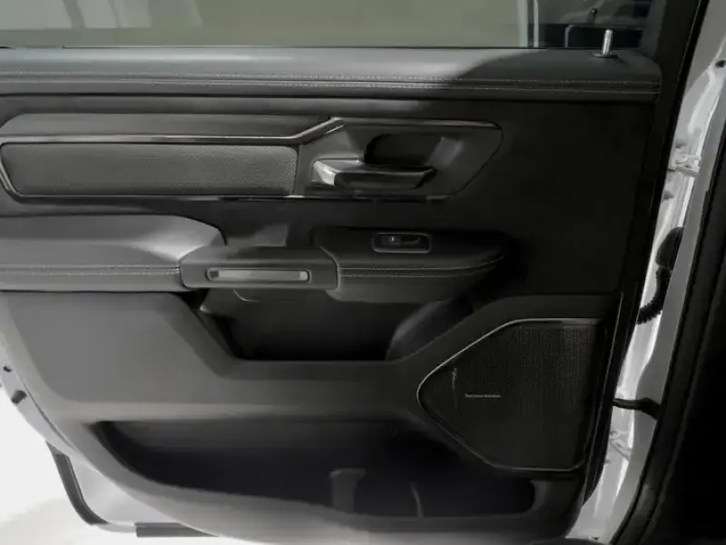 2022 Ram RAM Trucks с пробегом 72 000 км