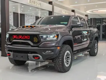 2024 Ram RAM Trucks с пробегом 50 000 км