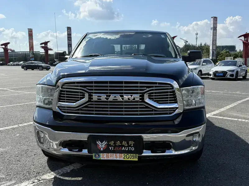 2015 Ram RAM Trucks с пробегом 200 000 км