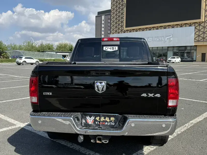 2015 Ram RAM Trucks с пробегом 200 000 км