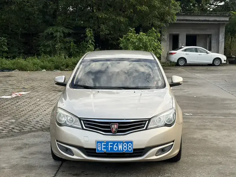 2014 Roewe 350 с пробегом 102 000 км