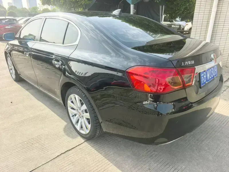 2012 Roewe 950 с пробегом 80 000 км