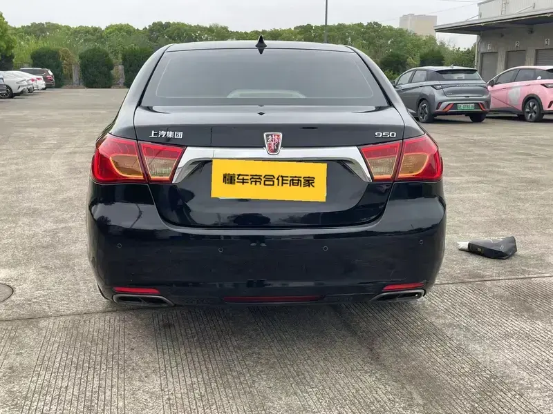 2012 Roewe 950 с пробегом 124 000 км