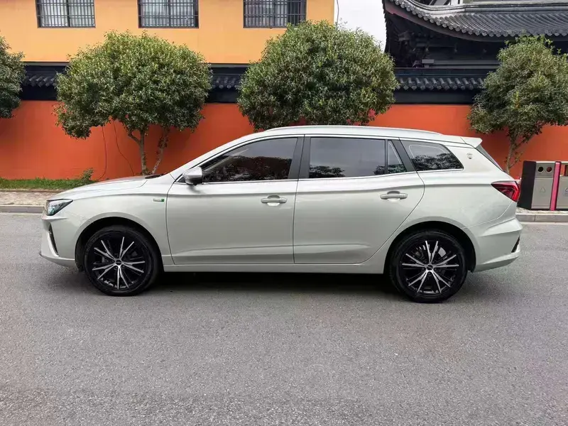2021 Roewe Ei5 с пробегом 110 000 км