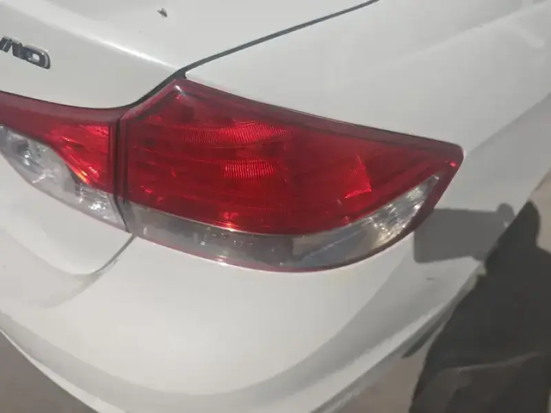 2015 Suzuki Alivio с пробегом 70 000 км