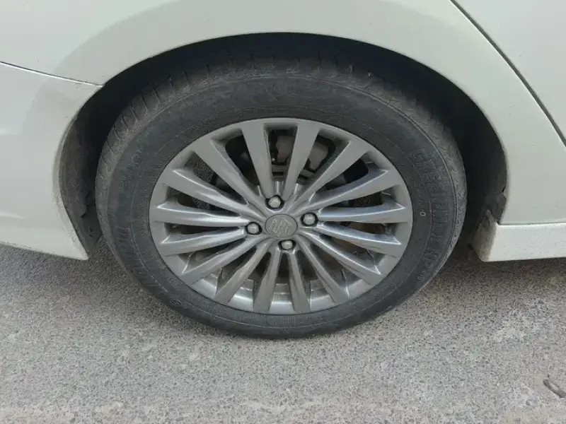 2015 Suzuki Alivio с пробегом 66 000 км