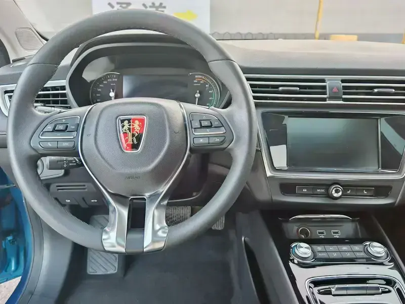 2019 Roewe Ei5 с пробегом 70 000 км