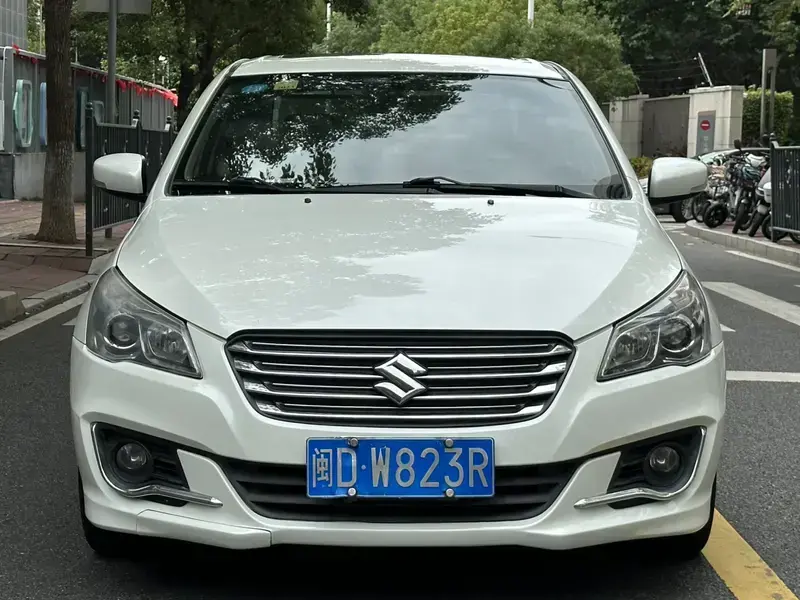 2015 Suzuki Alivio с пробегом 130 000 км