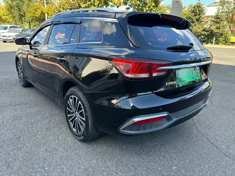 2018 Roewe Ei5 с пробегом 70 000 км