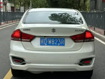 2015 Suzuki Alivio с пробегом 130 000 км