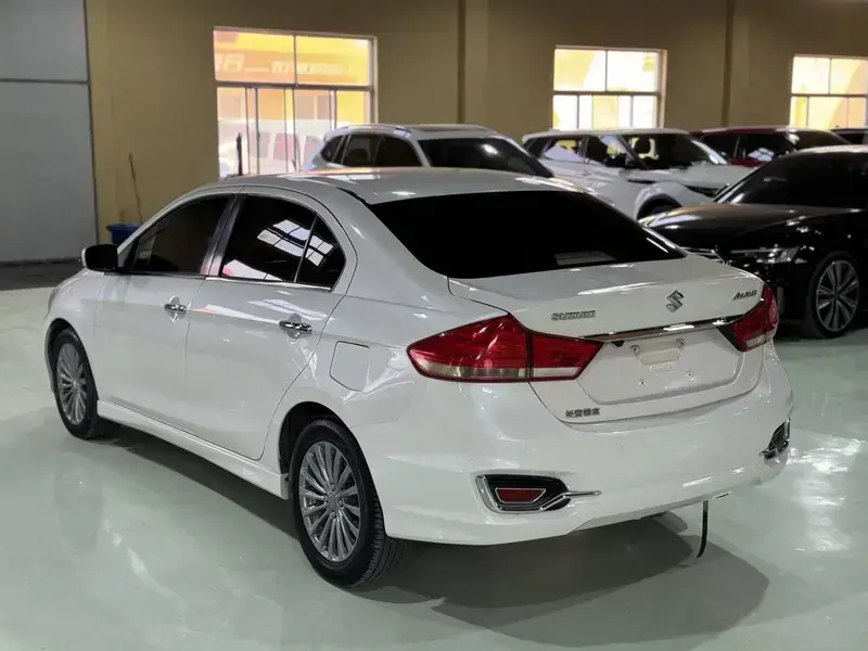 2015 Suzuki Alivio с пробегом 130 000 км