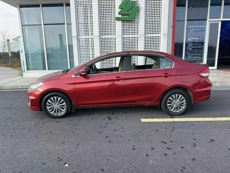 2015 Suzuki Alivio с пробегом 76 000 км