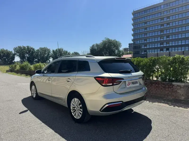 2018 Roewe Ei5 с пробегом 58 000 км