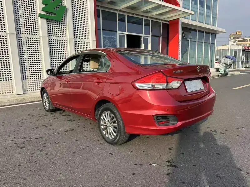 2015 Suzuki Alivio с пробегом 76 000 км