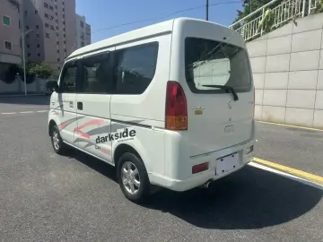 2009 Suzuki Landi с пробегом 181 400 км